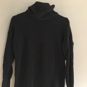 Black American Apparel chunky turtleneck one size